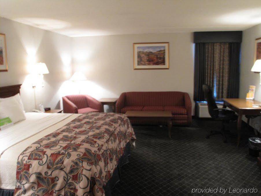 La Quinta Inn By Wyndham Binghamton - Johnson City Экстерьер фото